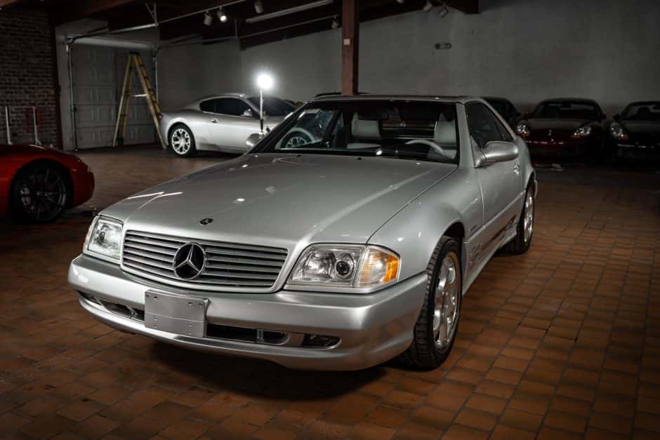 2002 Mercedes-Benz R129 SL sold for $43,000
