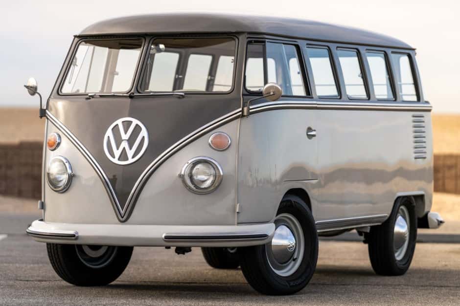 1962 Volkswagen Split-Window Bus sold for $46,000