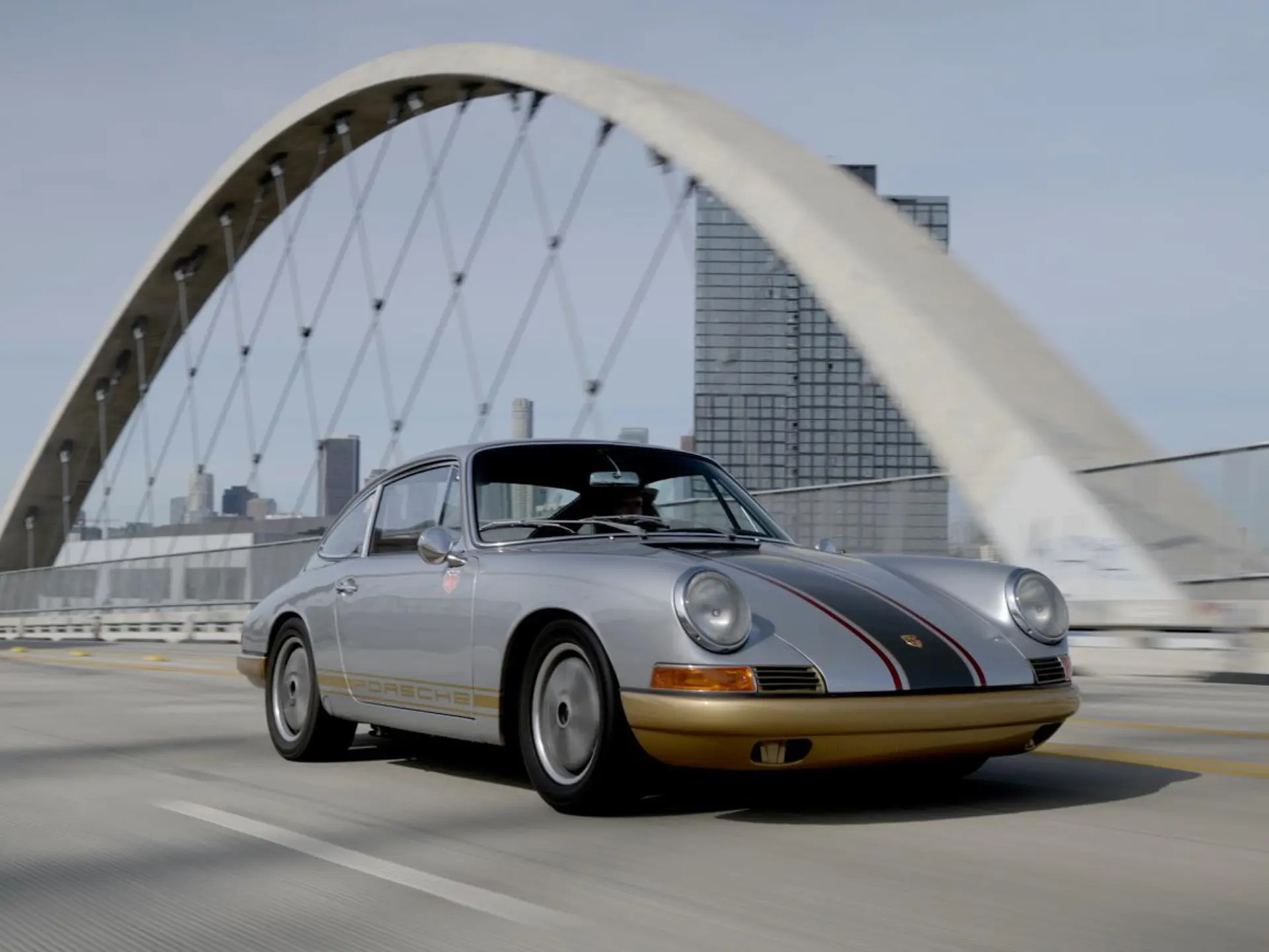 1965 Porsche 911 sold for $225,500