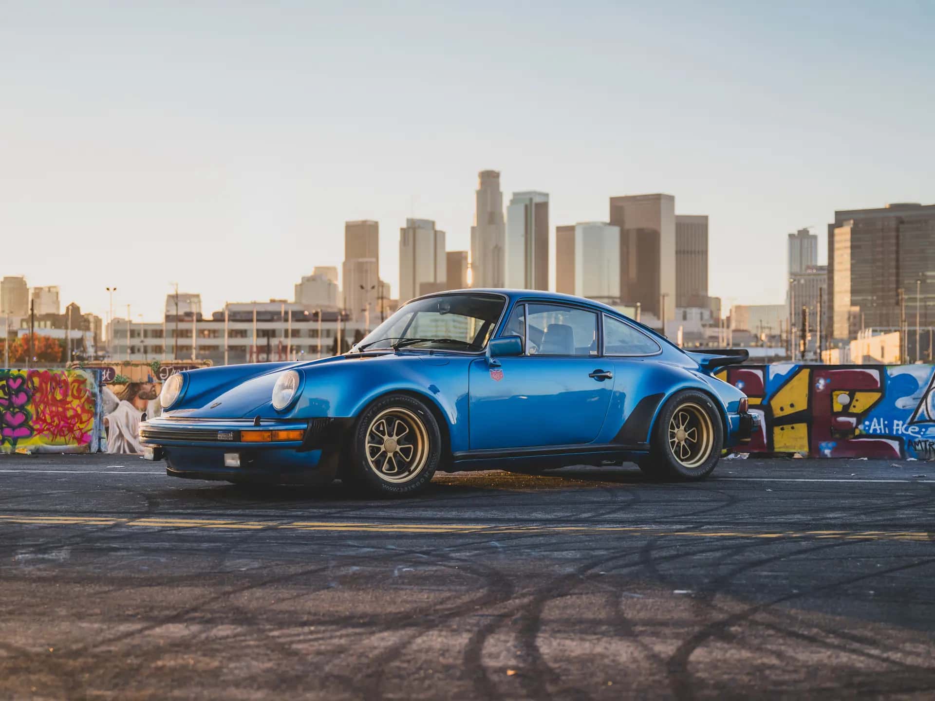 1976 Porsche 911 Turbo sold for $203,500