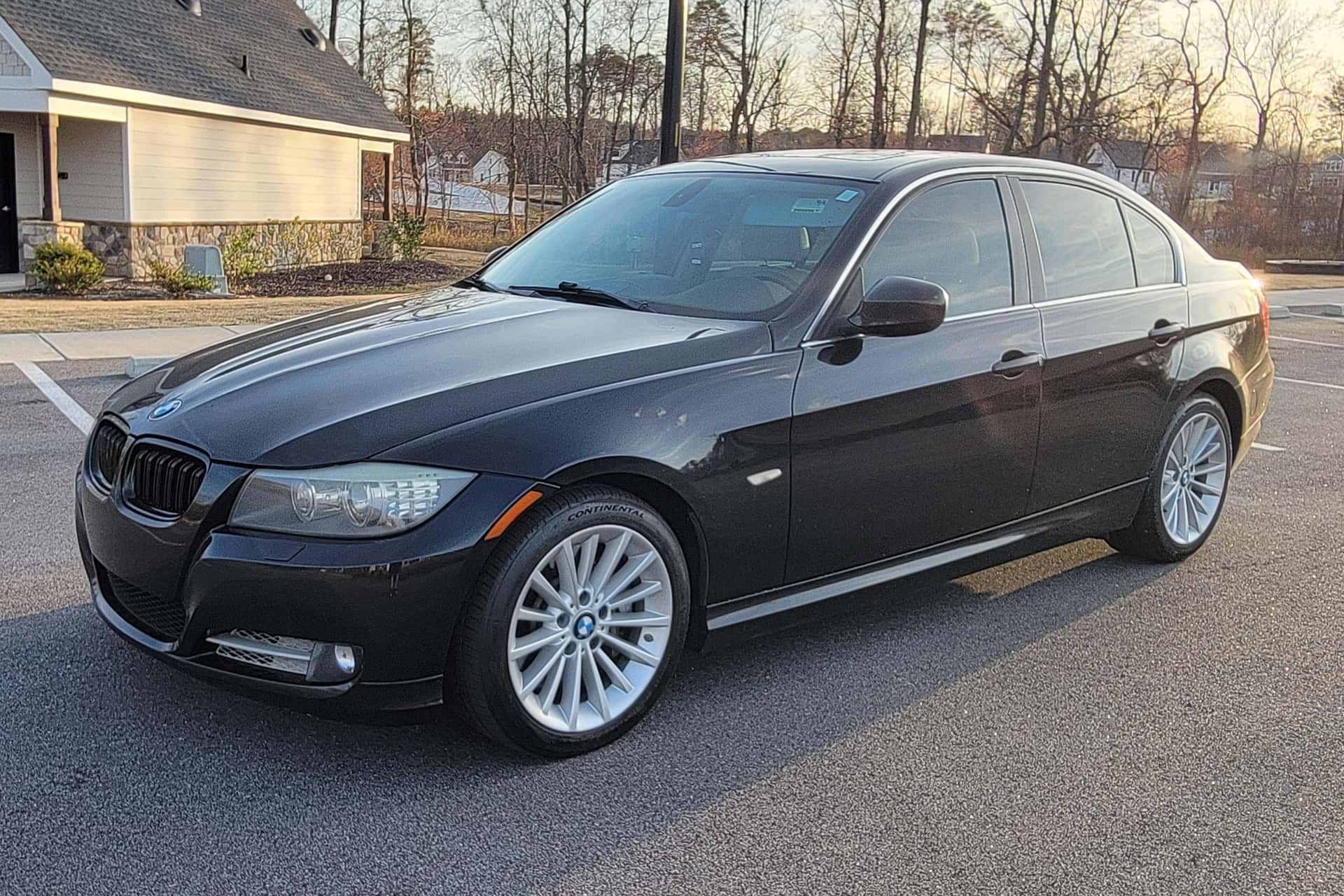 2011 BMW 3 Series sold for $10,805