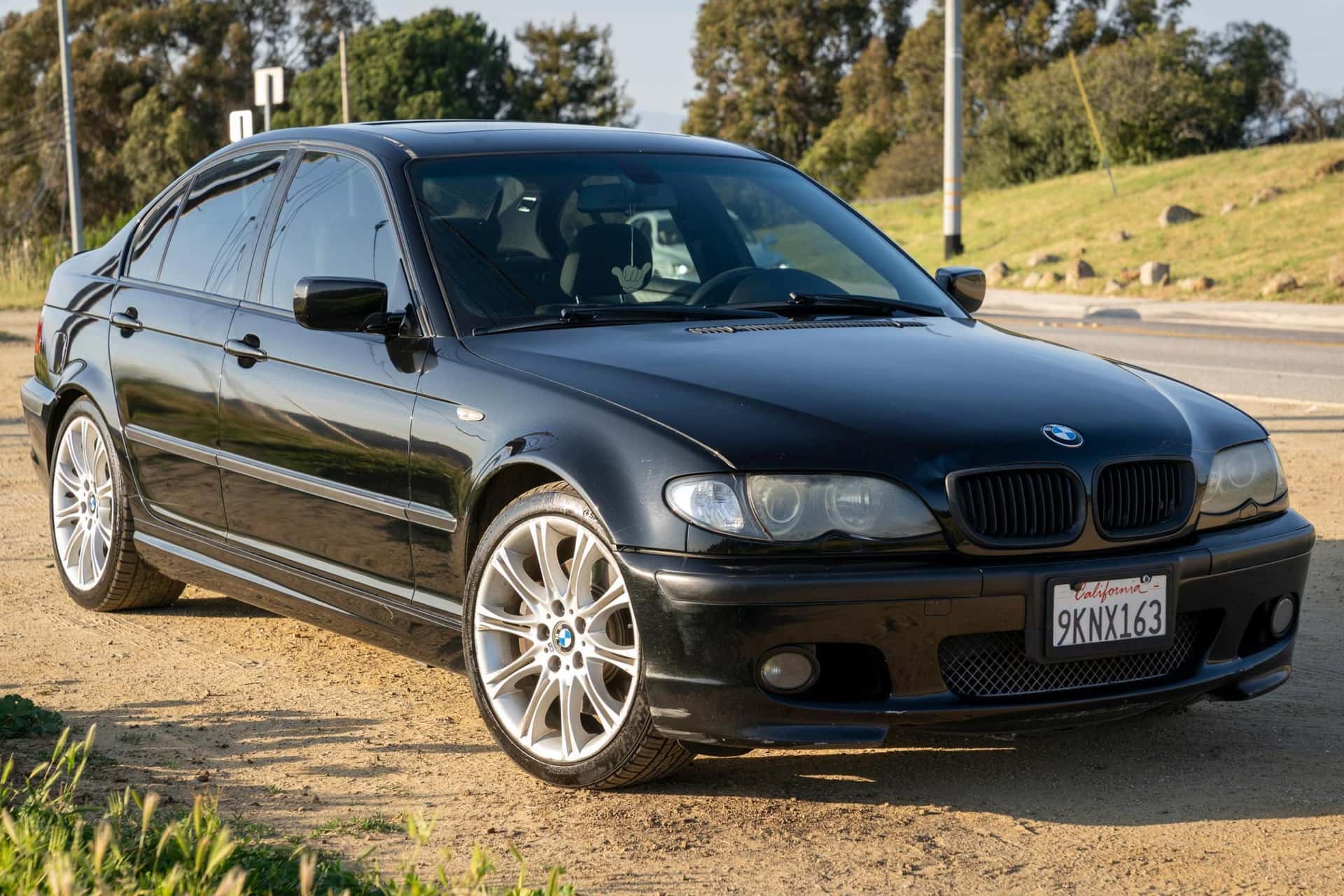2005 BMW 3 Series sold for $6,600