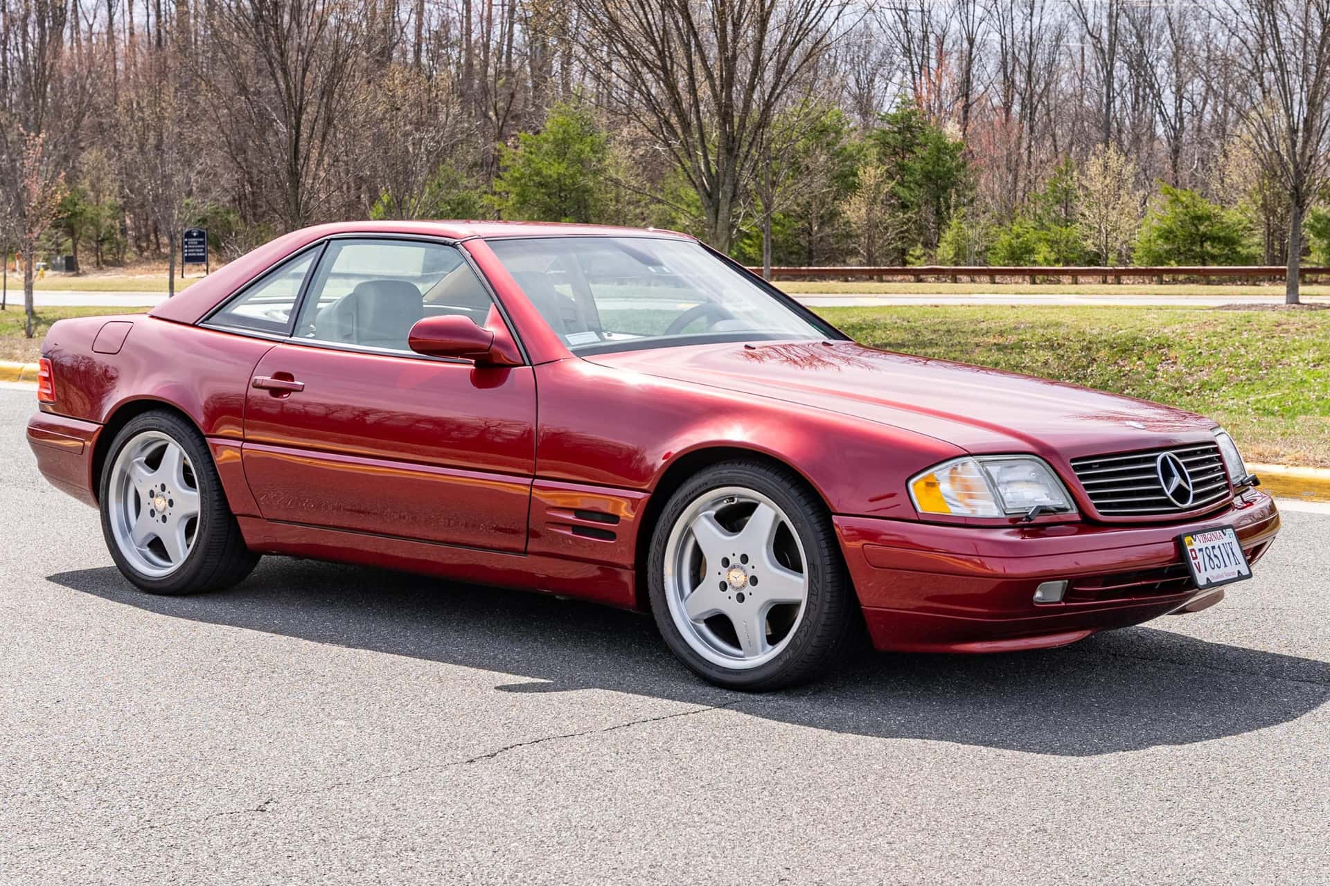 1999 Mercedes-Benz R129 SL sold for $9,850