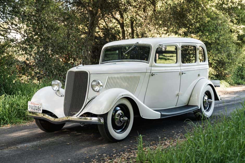 1933 Ford Hot Rod sold for $28,000