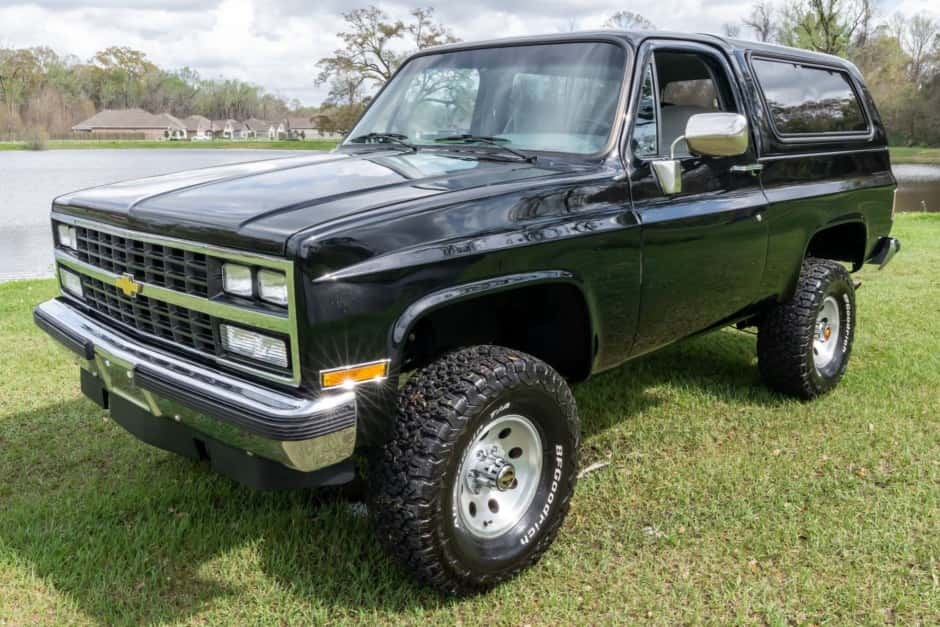 1990 Chevrolet K5 Blazer 1973-1991 sold for $26,500