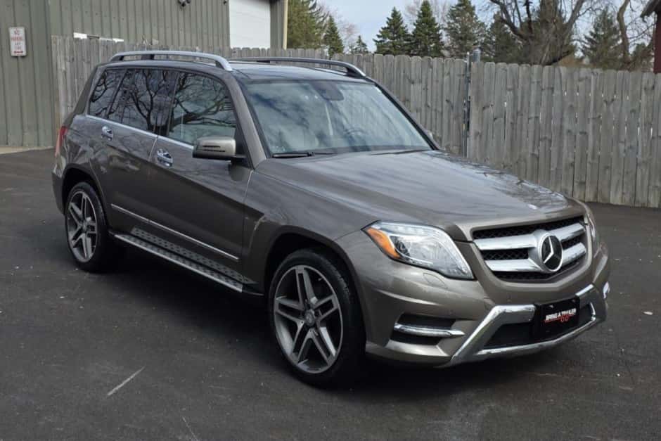 2013 Mercedes-Benz X204 GLK-Class sold for $16,250