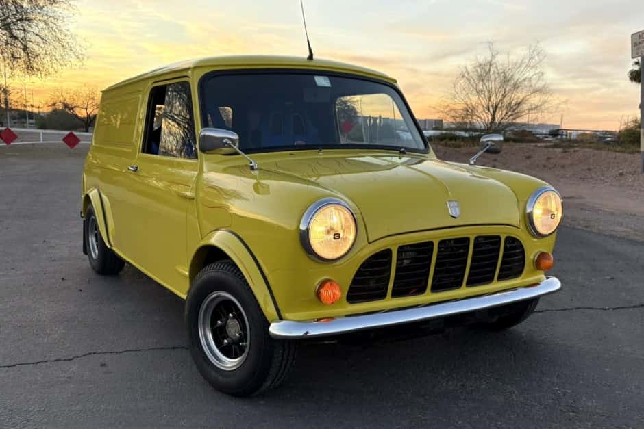 0 Mini Mk III-Mk V sold for $16,000