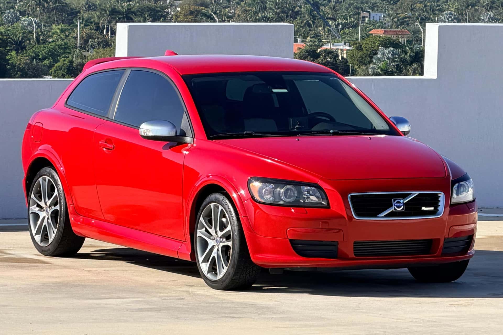 2009 Volvo C30 sold for $10,000