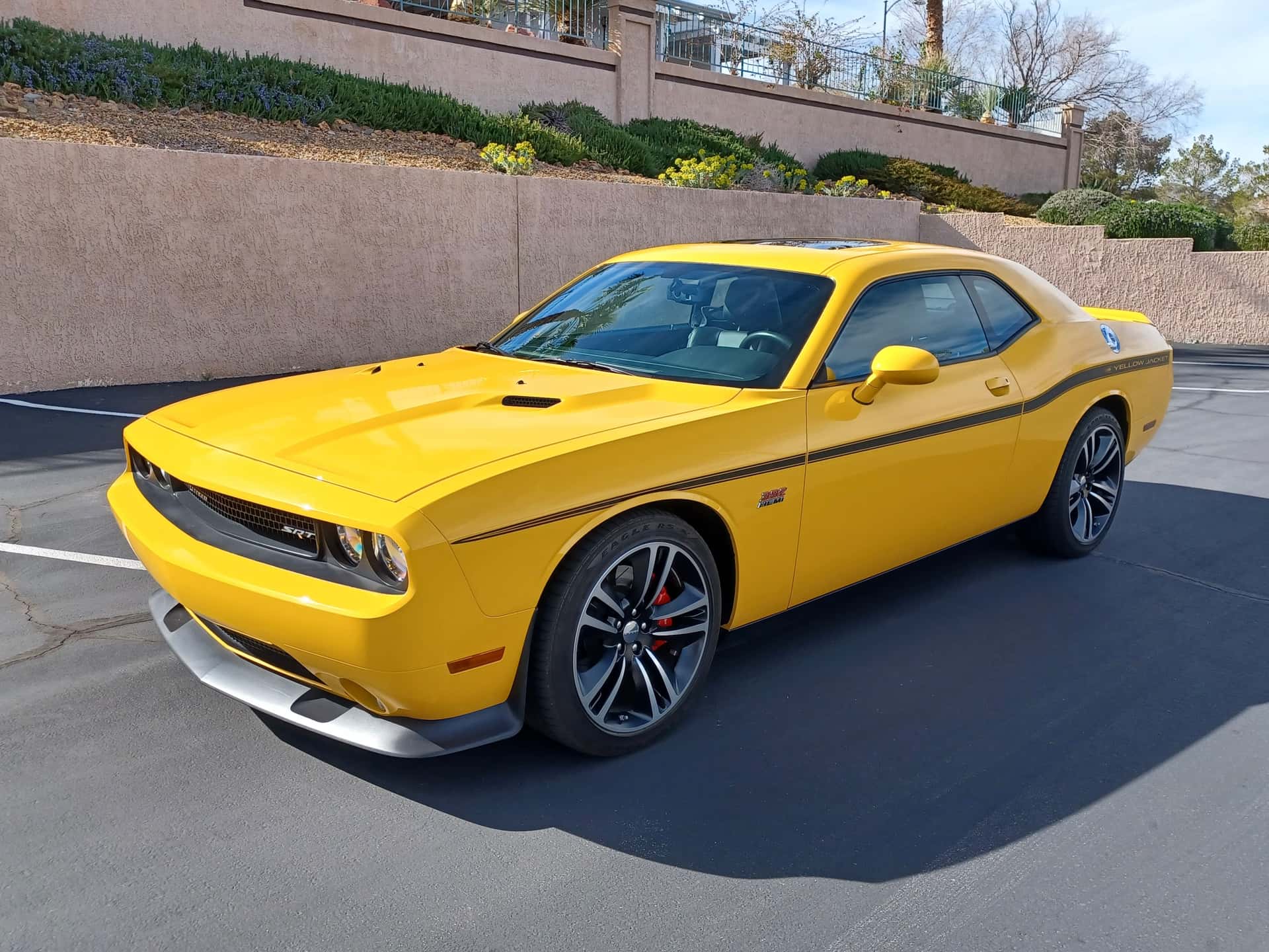2012 Dodge Challenger sold for $25,000
