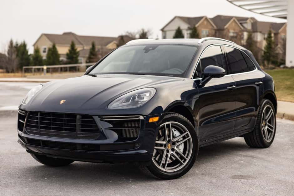2020 Porsche Macan sold for $35,600