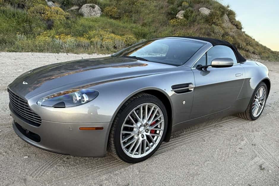 2009 Aston Martin V8 Vantage (2006+) sold for $31,000