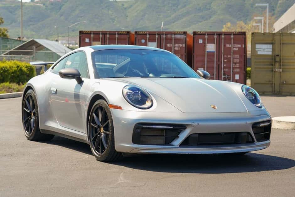 2024 Porsche 992 911 Carrera T sold for $128,000