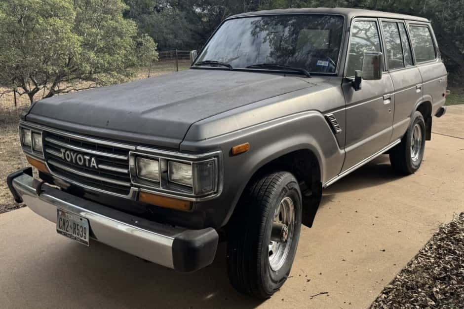 1988 Toyota Land Cruiser 60-Series sold for $11,800