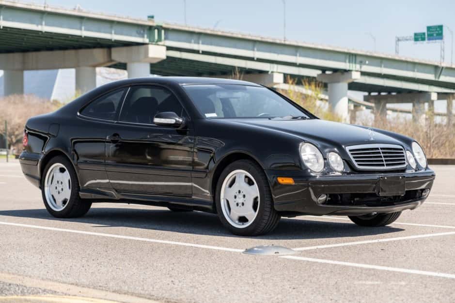2001 Mercedes-Benz C208/A208 CLK55 AMG sold for $9,850