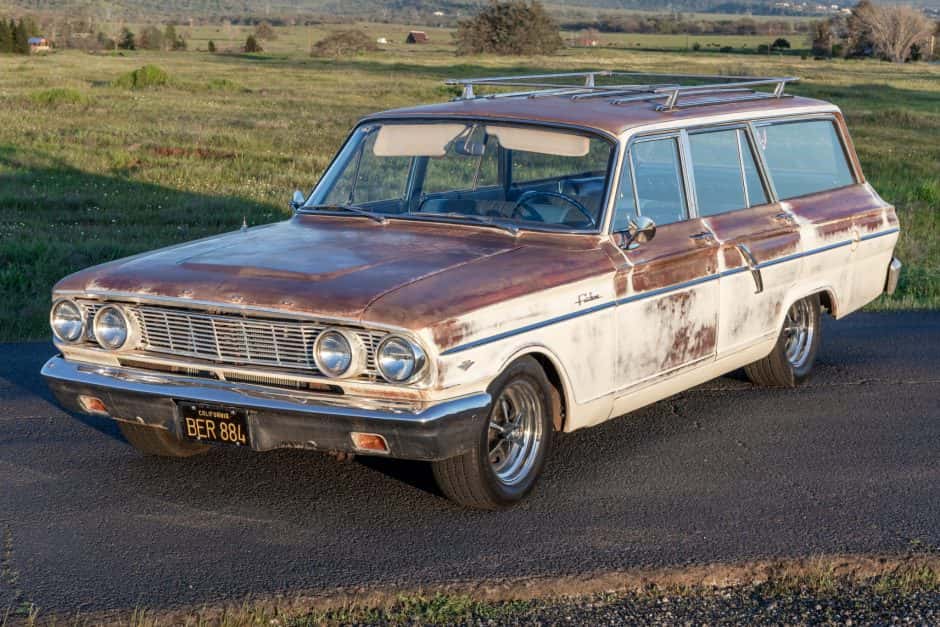 1964 Ford Fairlane sold for $9,400