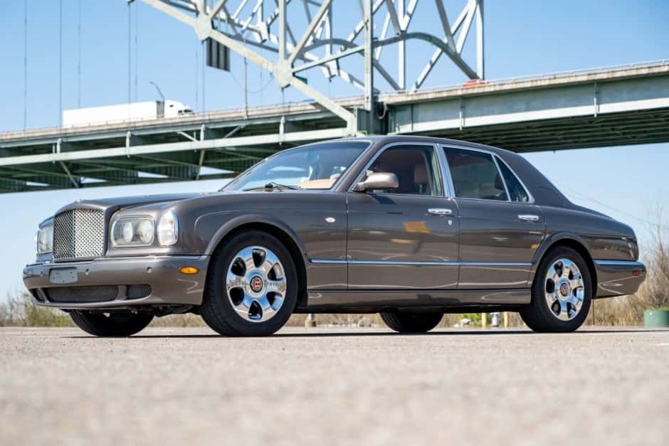 2004 Bentley Arnage sold for $18,000