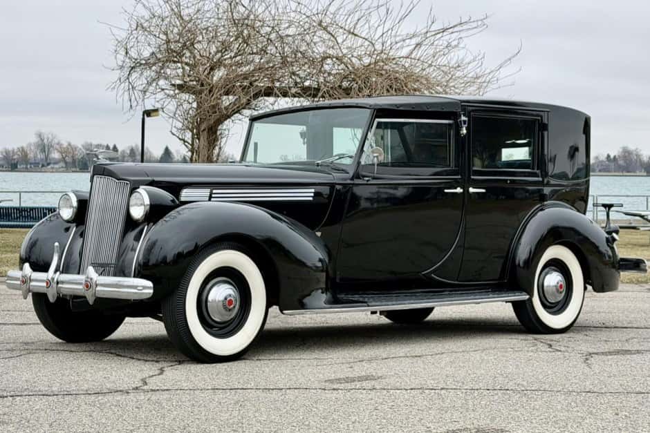 1939 Packard Eight sold for $42,750