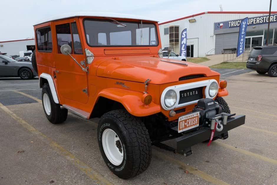 1964 Toyota Land Cruiser FJ40 sold for $19,600