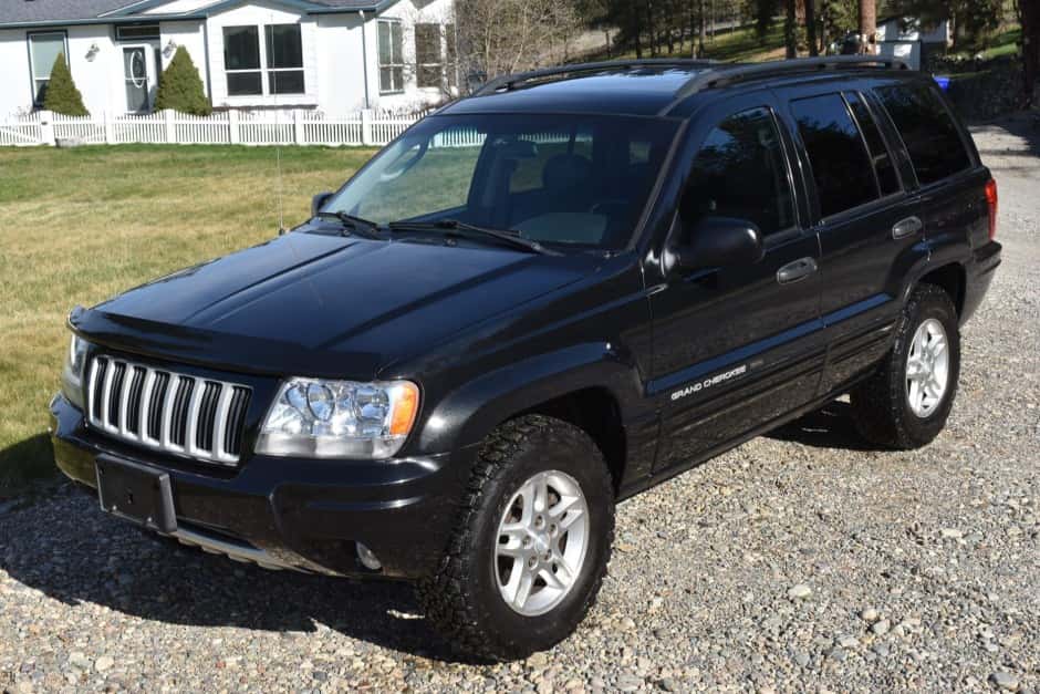 2004 Jeep WJ Grand Cherokee sold for $6,940