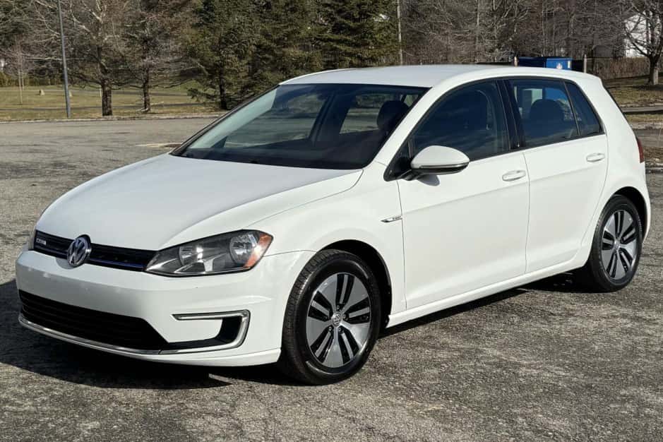 2016 Volkswagen Golf & Rabbit sold for $5,900