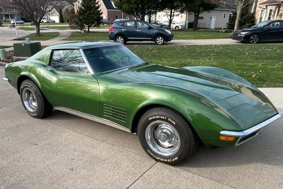1972 Chevrolet Corvette C3 Coupe (1968-1972) sold for $37,000