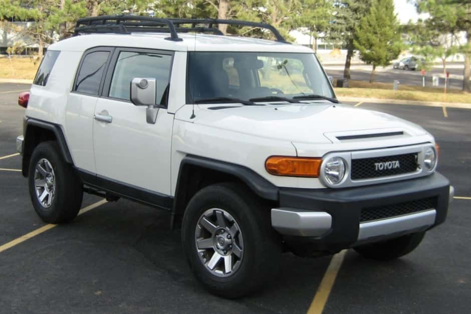 2014 Toyota FJ Cruiser sold for $31,000