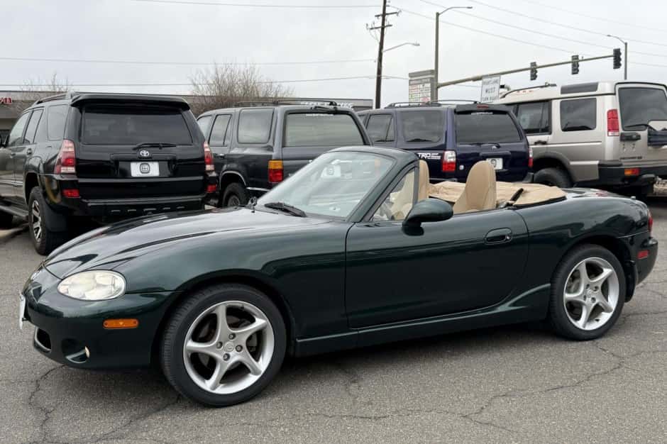 2001 Mazda NB MX-5 Miata sold for $9,600