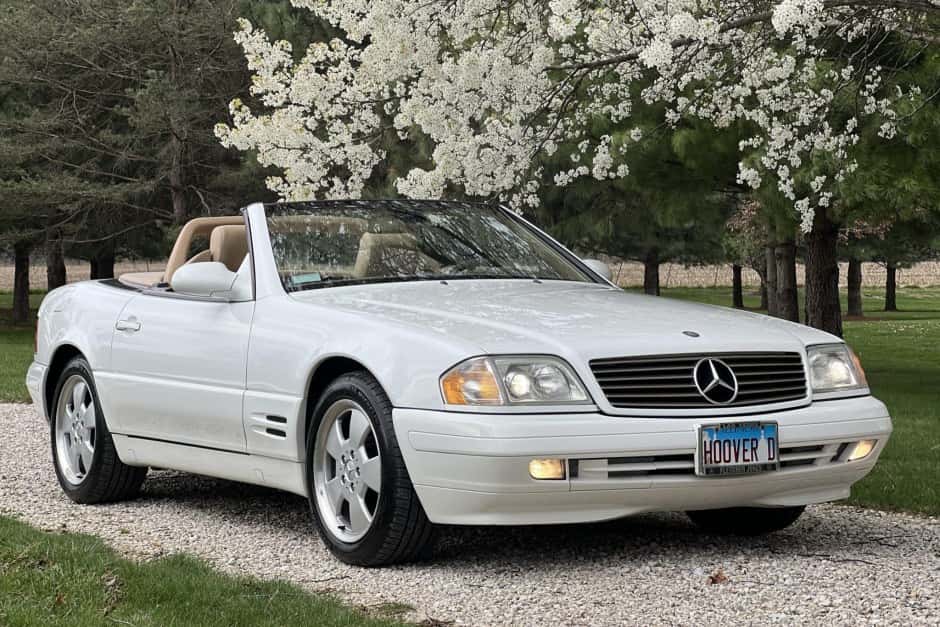 2000 Mercedes-Benz R129 SL sold for $16,000