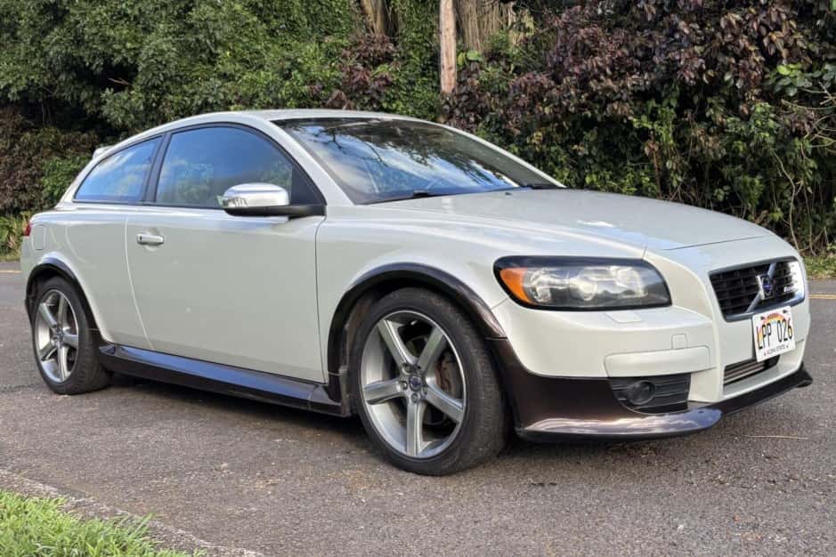2009 Volvo C30 sold for $8,400