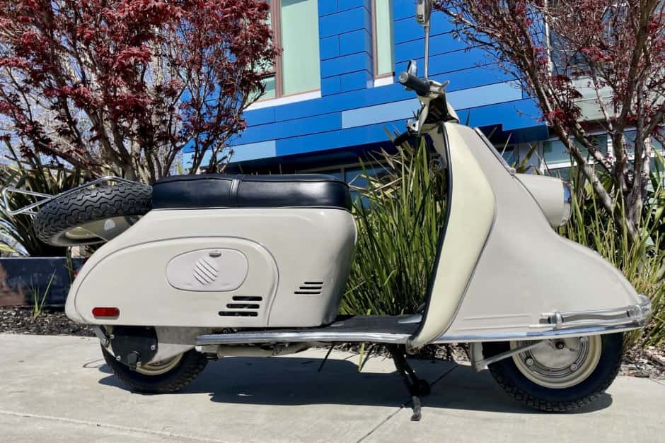 1960 Heinkel Tourist sold for $3,850