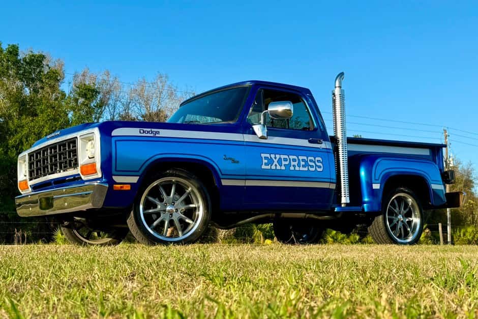 1982 Dodge Ram (1981-1993) sold for $24,250
