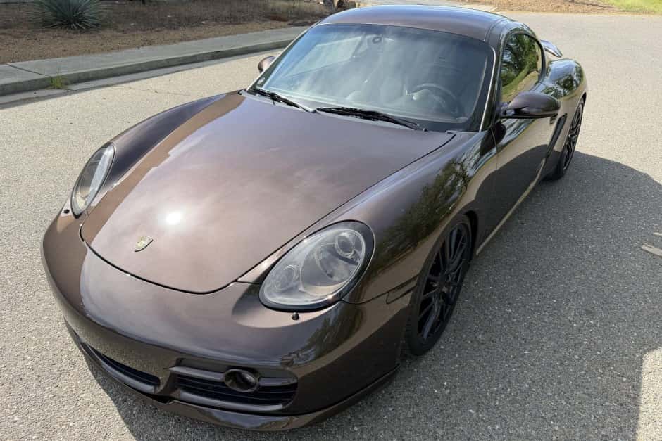 2008 Porsche 987 Cayman sold for $36,000