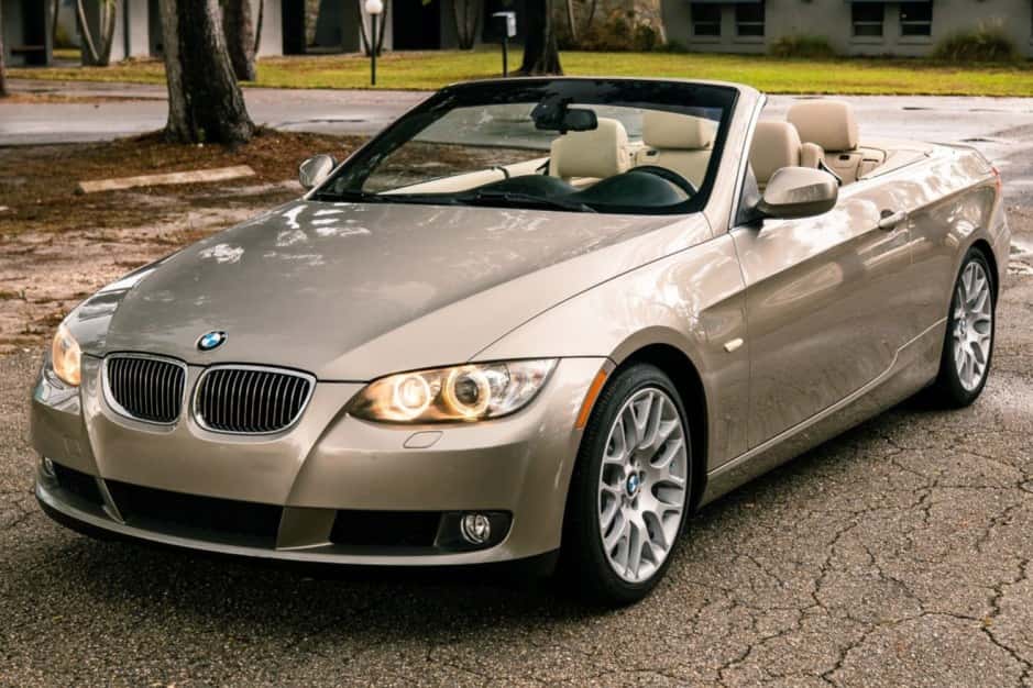 2010 BMW E92/E93 3-Series Coupe & Convertible sold for $12,000