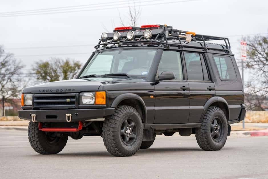 1999 Land Rover Discovery II sold for $9,600