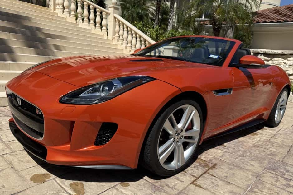 2014 Jaguar F-Type sold for $60,666