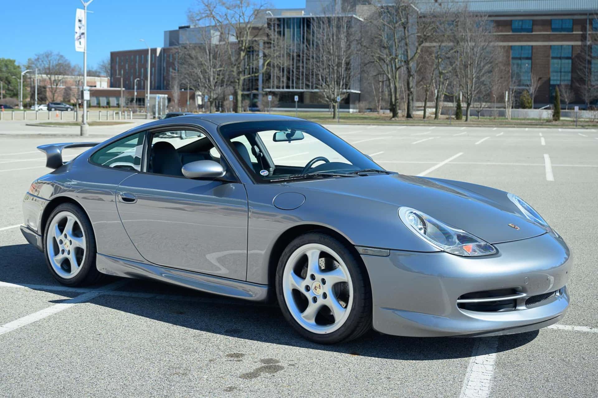 2001 Porsche 996 911 sold for $48,000