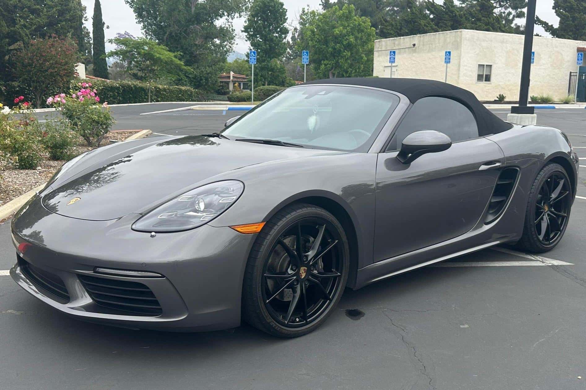 2018 Porsche 718 Boxster sold for $42,000