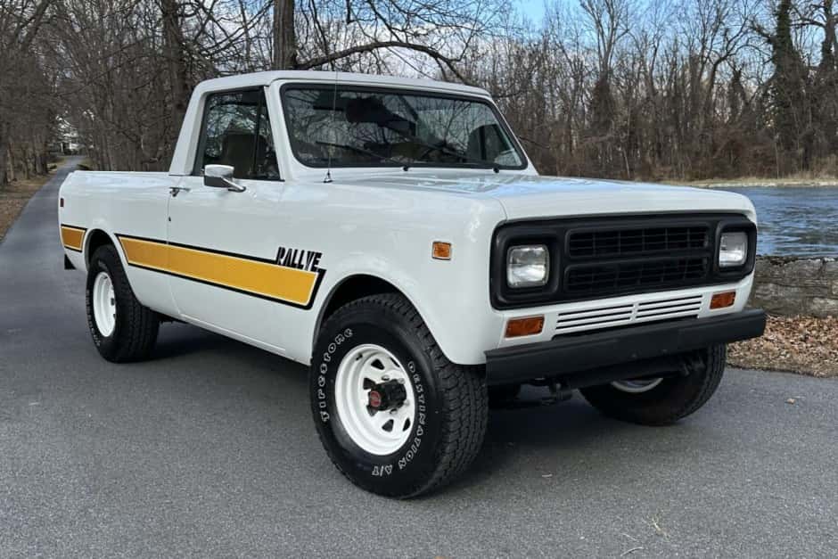 1980 International Harvester Scout II Traveler sold for $32,500