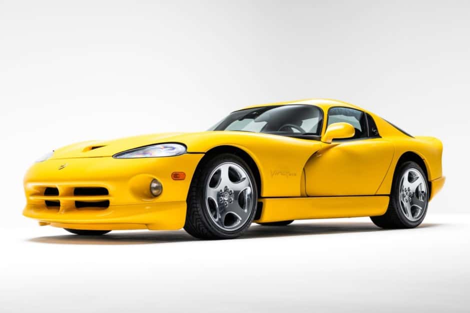 2001 Dodge Viper SR II (1996-2002) sold for $90,000