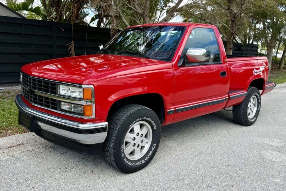 1989 Chevrolet C/K GMT400 (1988-2002) sold for $13,300