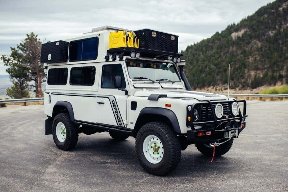 1993 Land Rover 110 / Defender 110 (Euro Spec) sold for $34,000