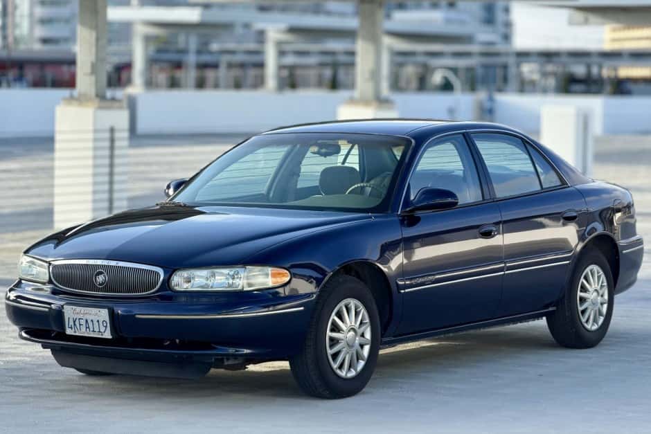 2000 Buick Century sold for $6,602
