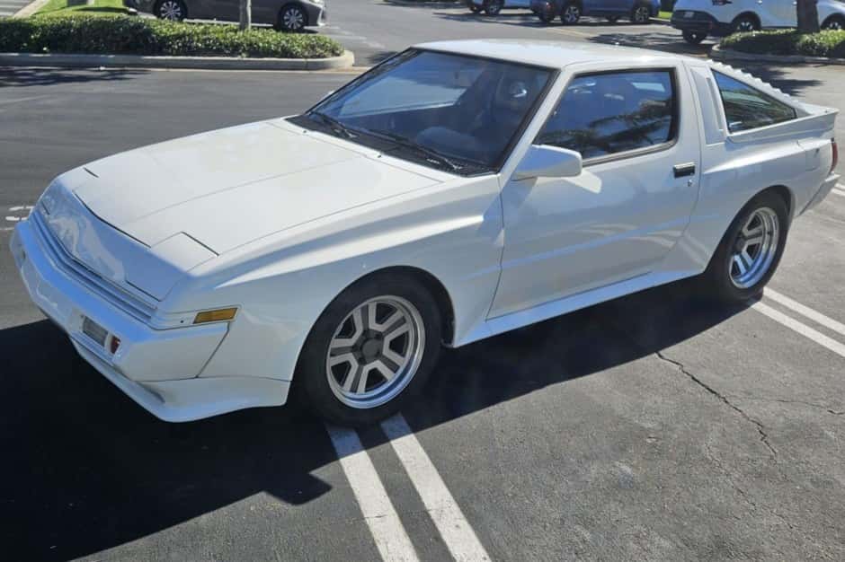 1988 Chrysler Conquest & Mitsubishi Starion sold for $9,200