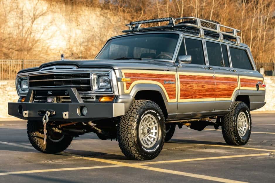 1988 Jeep SJ Grand Wagoneer sold for $58,000