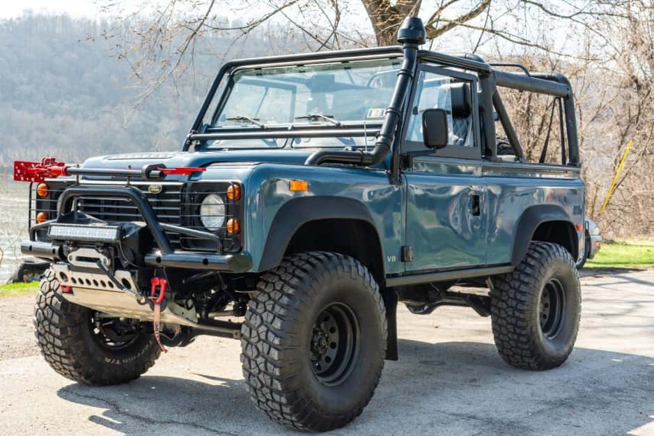 1994 Land Rover Defender 90 NAS sold for $52,000