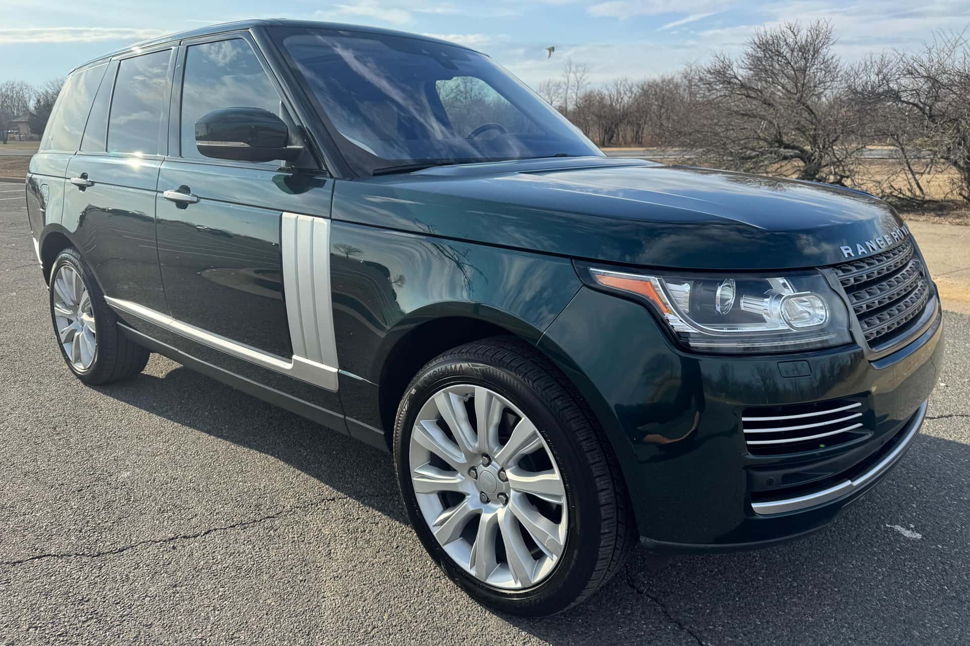 2017 Land Rover Range Rover sold for $12,277