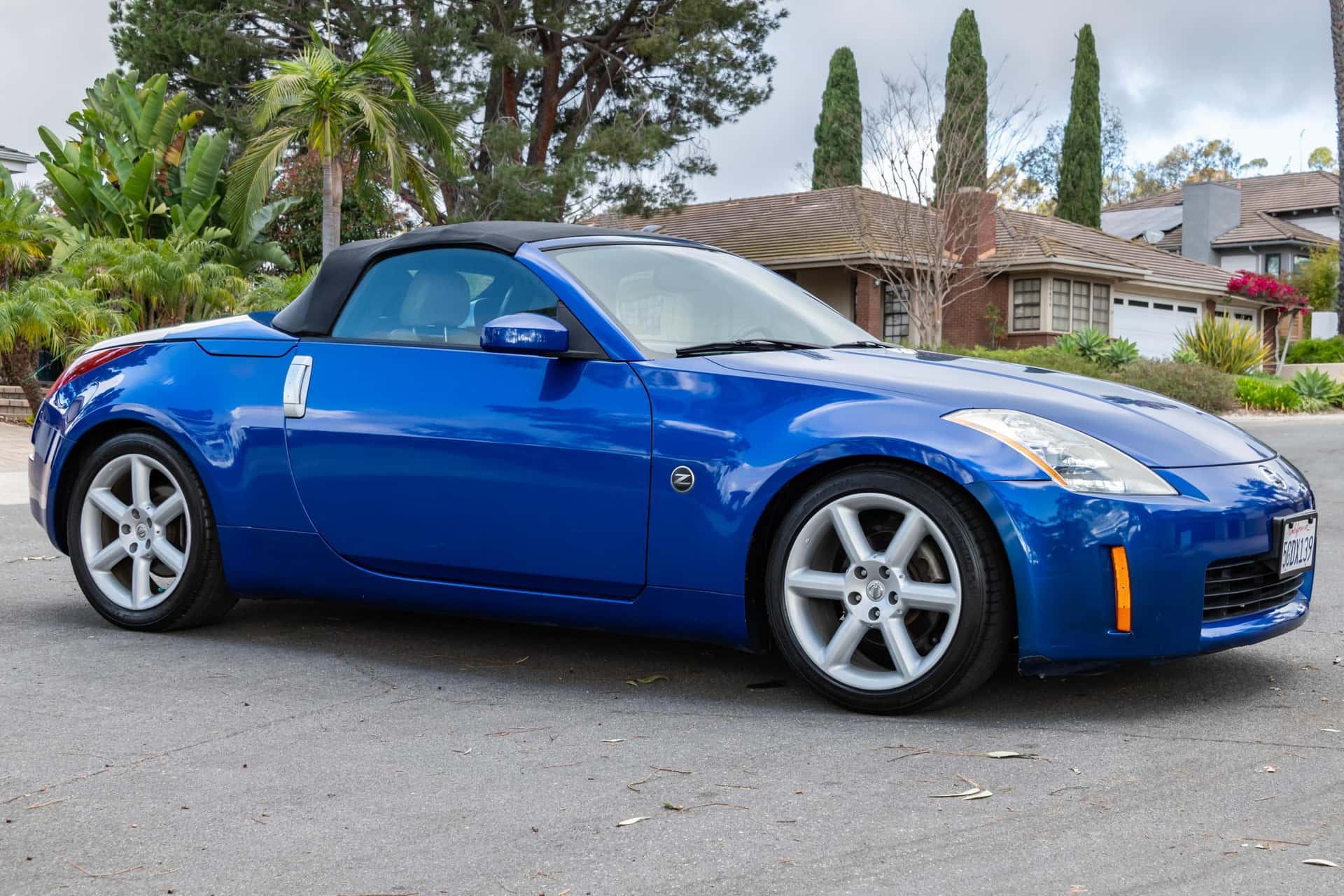 2004 Nissan 350Z sold for $12,000