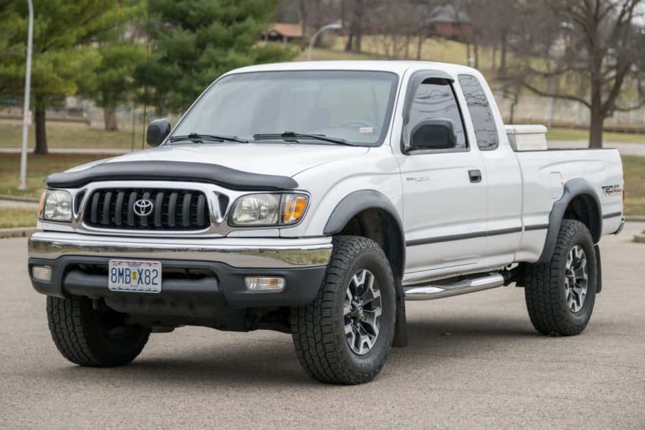 2002 Toyota Tacoma (N1X0 1995-2005) sold for $18,000