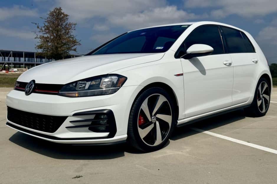 2020 Volkswagen GTI Mk7 sold for $15,500