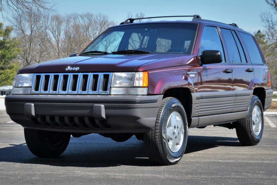 1994 Jeep ZJ Grand Cherokee sold for $13,000